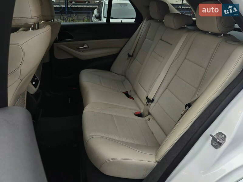 Внедорожник / Кроссовер Mercedes-Benz GLE-Class 2019 в Киеве фото 27 Внедорожник / Кроссовер Mercedes-Benz GLE-Class 2019 в Киеве