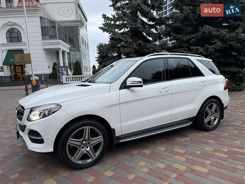 Внедорожник / Кроссовер Mercedes-Benz GLE-Class 2015 в Одессе фото 4 Внедорожник / Кроссовер Mercedes-Benz GLE-Class 2015 в Одессе