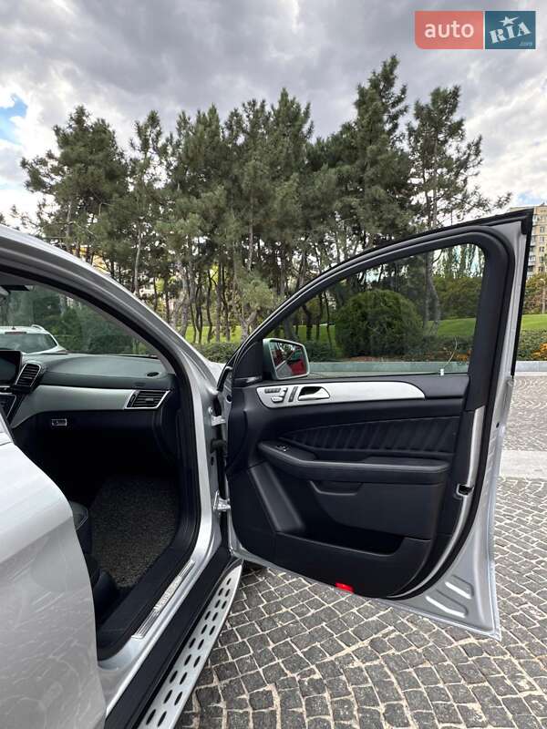 Позашляховик / Кросовер Mercedes-Benz GLE-Class 2016 в Дніпрі фото 24 Позашляховик / Кросовер Mercedes-Benz GLE-Class 2016 в Дніпрі