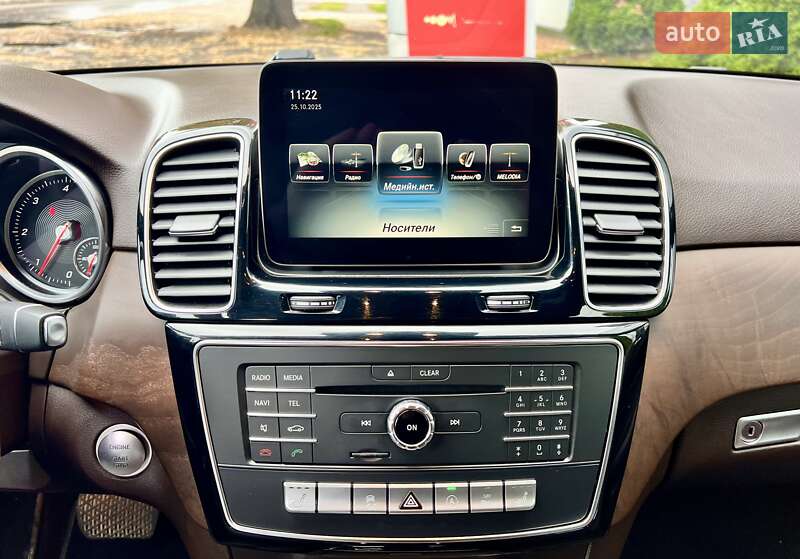 Внедорожник / Кроссовер Mercedes-Benz GLE-Class 2016 в Киеве фото 39 Внедорожник / Кроссовер Mercedes-Benz GLE-Class 2016 в Киеве