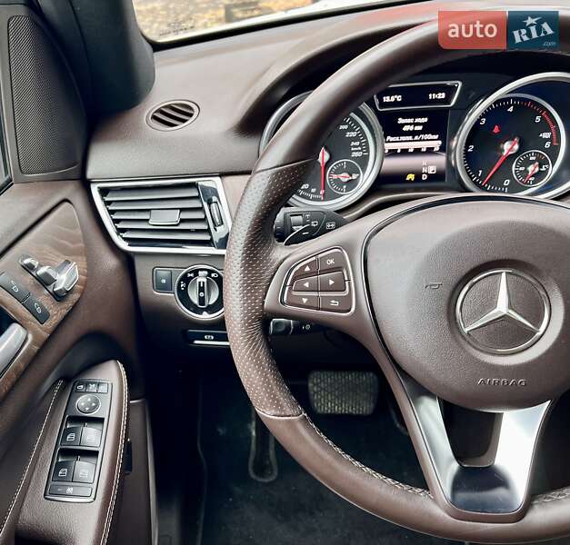 Внедорожник / Кроссовер Mercedes-Benz GLE-Class 2016 в Киеве фото 43 Внедорожник / Кроссовер Mercedes-Benz GLE-Class 2016 в Киеве