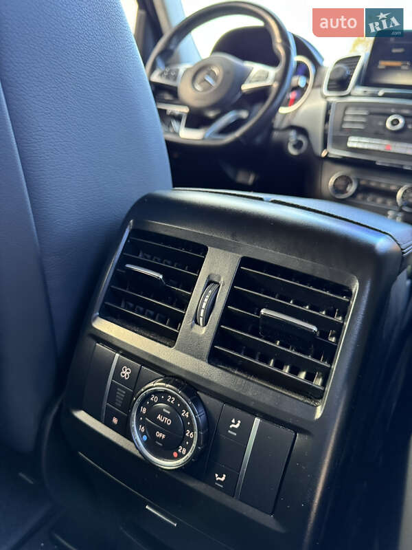 Позашляховик / Кросовер Mercedes-Benz GLE-Class 2017 в Чернівцях фото 10 Позашляховик / Кросовер Mercedes-Benz GLE-Class 2017 в Чернівцях