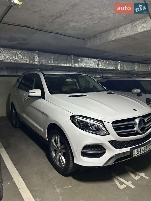 Позашляховик / Кросовер Mercedes-Benz GLE-Class 2016 в Одесі фото 2 Позашляховик / Кросовер Mercedes-Benz GLE-Class 2016 в Одесі