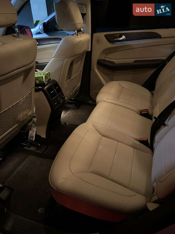 Позашляховик / Кросовер Mercedes-Benz GLE-Class 2016 в Одесі фото 11 Позашляховик / Кросовер Mercedes-Benz GLE-Class 2016 в Одесі