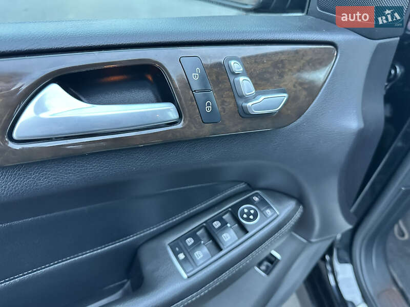 Позашляховик / Кросовер Mercedes-Benz GLE-Class 2016 в Вінниці фото 36 Позашляховик / Кросовер Mercedes-Benz GLE-Class 2016 в Вінниці