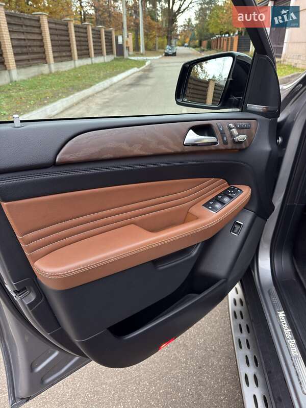 Внедорожник / Кроссовер Mercedes-Benz GLE-Class 2016 в Киеве фото 13 Внедорожник / Кроссовер Mercedes-Benz GLE-Class 2016 в Киеве