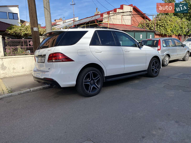 Позашляховик / Кросовер Mercedes-Benz GLE-Class 2017 в Одесі фото 4 Позашляховик / Кросовер Mercedes-Benz GLE-Class 2017 в Одесі