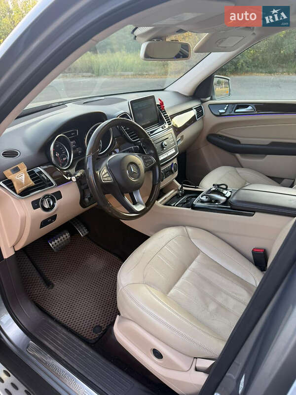 Позашляховик / Кросовер Mercedes-Benz GLE-Class 2015 в Києві фото 7 Позашляховик / Кросовер Mercedes-Benz GLE-Class 2015 в Києві