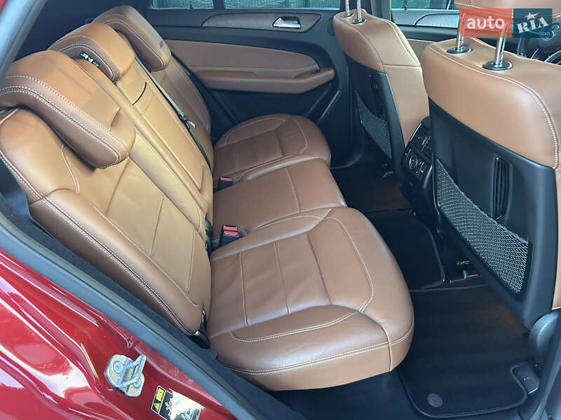 Внедорожник / Кроссовер Mercedes-Benz GLE-Class 2018 в Киеве фото 39 Внедорожник / Кроссовер Mercedes-Benz GLE-Class 2018 в Киеве