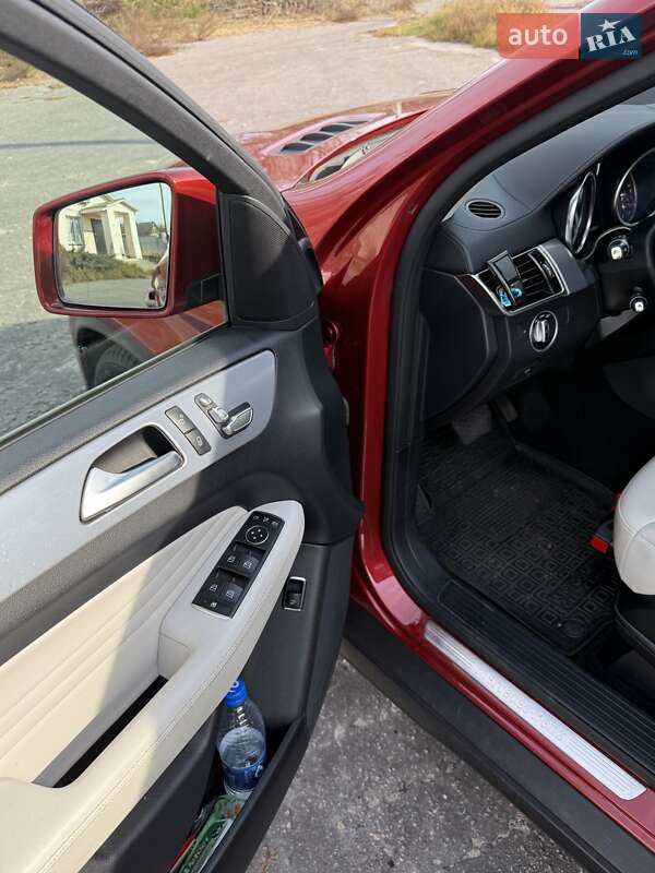 Внедорожник / Кроссовер Mercedes-Benz GLE-Class 2017 в Киеве