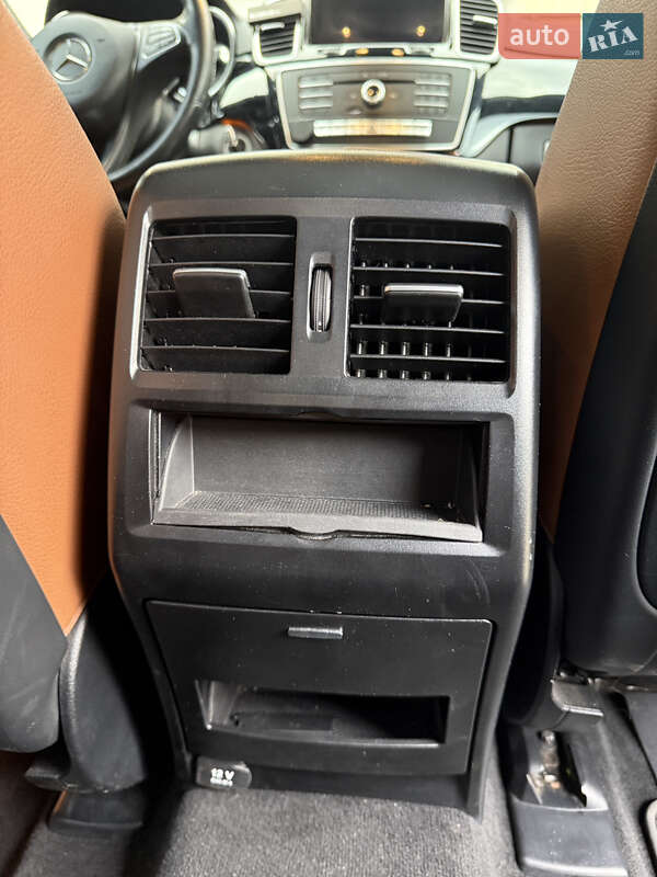 Внедорожник / Кроссовер Mercedes-Benz GLE-Class 2016 в Луцке фото 19 Внедорожник / Кроссовер Mercedes-Benz GLE-Class 2016 в Луцке