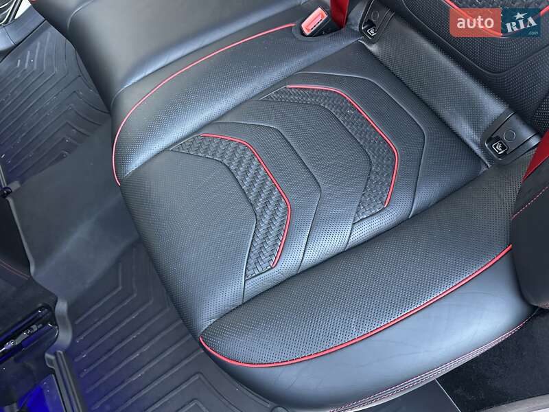 Внедорожник / Кроссовер Mercedes-Benz GLE-Class 2020 в Киеве