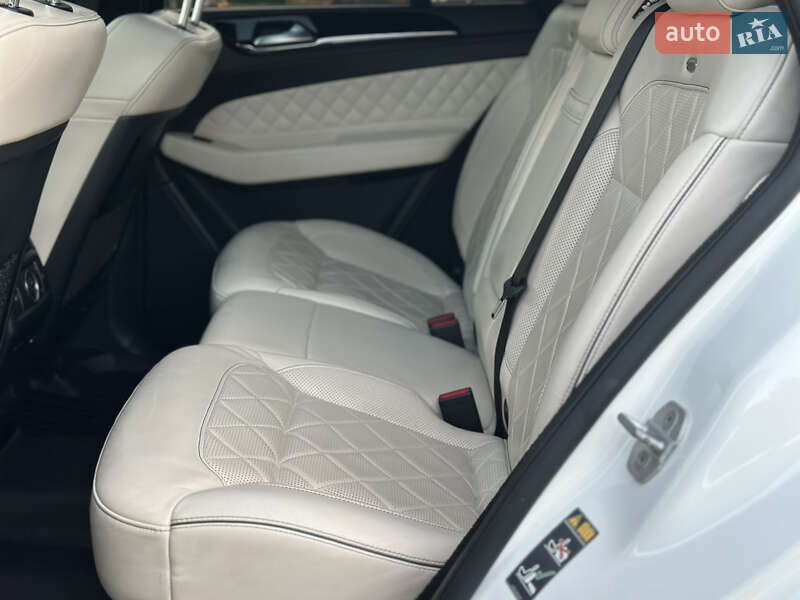 Внедорожник / Кроссовер Mercedes-Benz GLE-Class 2015 в Стрые