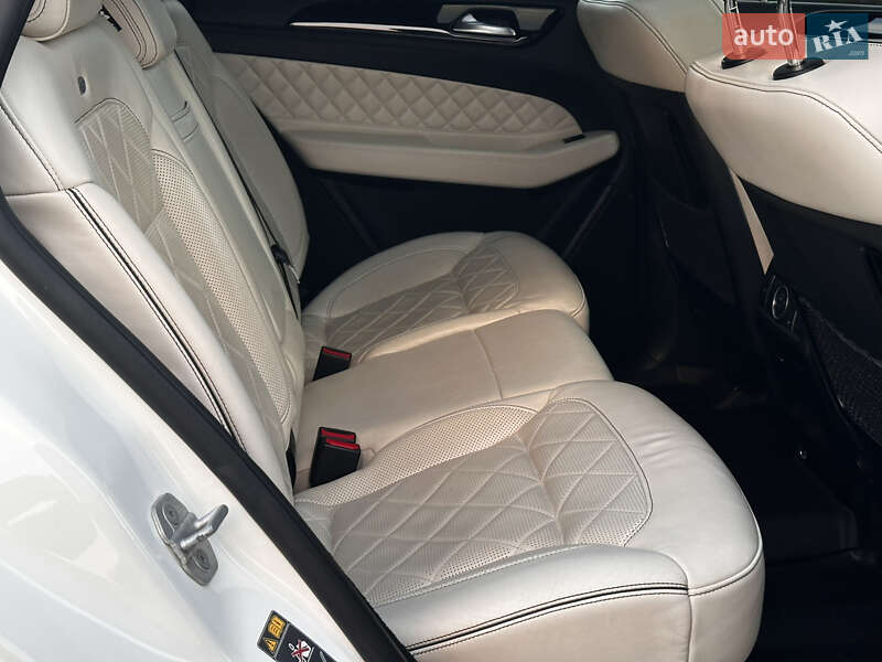 Внедорожник / Кроссовер Mercedes-Benz GLE-Class 2015 в Стрые