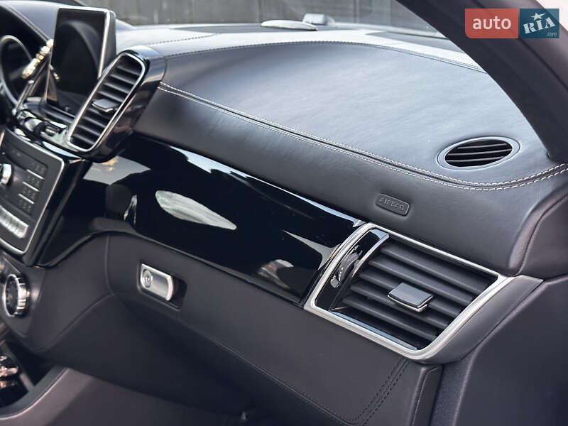 Внедорожник / Кроссовер Mercedes-Benz GLE-Class 2015 в Стрые