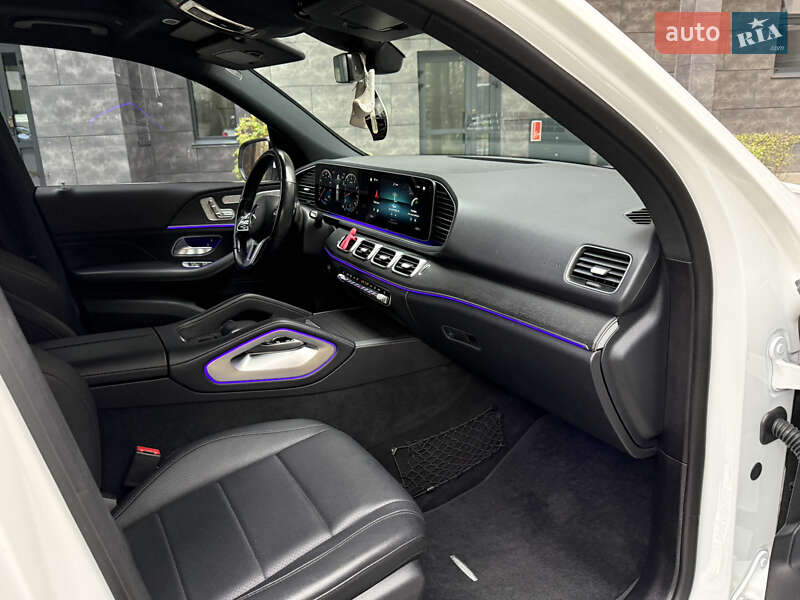 Позашляховик / Кросовер Mercedes-Benz GLE-Class 2020 в Броварах фото 39 Позашляховик / Кросовер Mercedes-Benz GLE-Class 2020 в Броварах