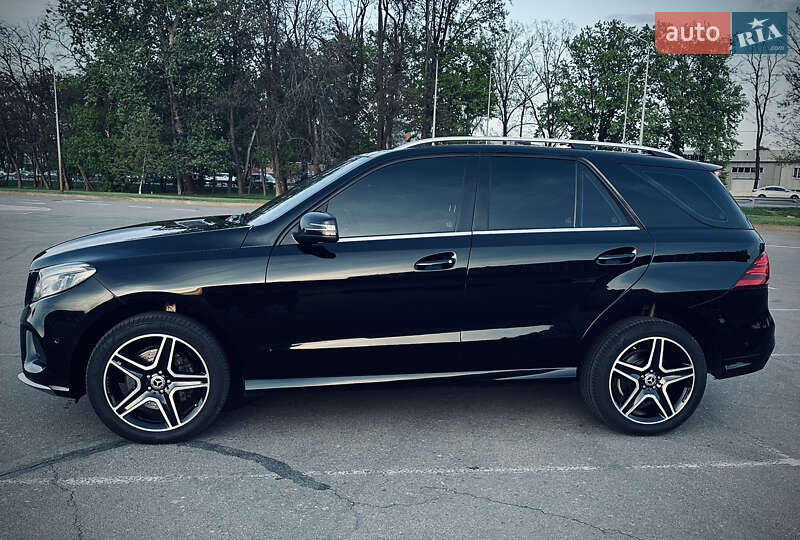 Позашляховик / Кросовер Mercedes-Benz GLE-Class 2016 в Києві фото 24 Позашляховик / Кросовер Mercedes-Benz GLE-Class 2016 в Києві
