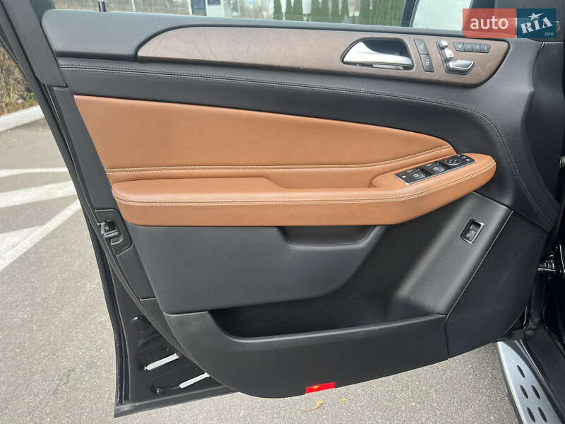 Позашляховик / Кросовер Mercedes-Benz GLE-Class 2017 в Києві фото 30 Позашляховик / Кросовер Mercedes-Benz GLE-Class 2017 в Києві