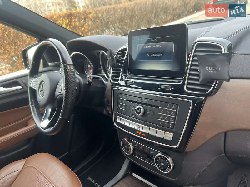 Позашляховик / Кросовер Mercedes-Benz GLE-Class 2017 в Києві фото 63 Позашляховик / Кросовер Mercedes-Benz GLE-Class 2017 в Києві