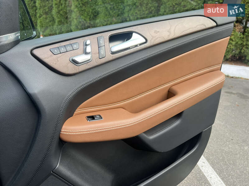 Позашляховик / Кросовер Mercedes-Benz GLE-Class 2017 в Києві фото 67 Позашляховик / Кросовер Mercedes-Benz GLE-Class 2017 в Києві