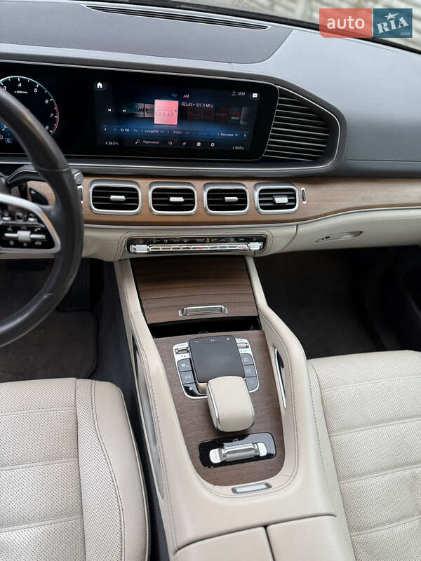 Позашляховик / Кросовер Mercedes-Benz GLE-Class 2019 в Києві фото 17 Позашляховик / Кросовер Mercedes-Benz GLE-Class 2019 в Києві