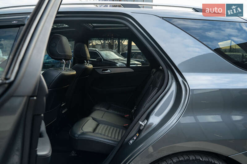 Внедорожник / Кроссовер Mercedes-Benz GLE-Class 2016 в Черновцах фото 43 Внедорожник / Кроссовер Mercedes-Benz GLE-Class 2016 в Черновцах