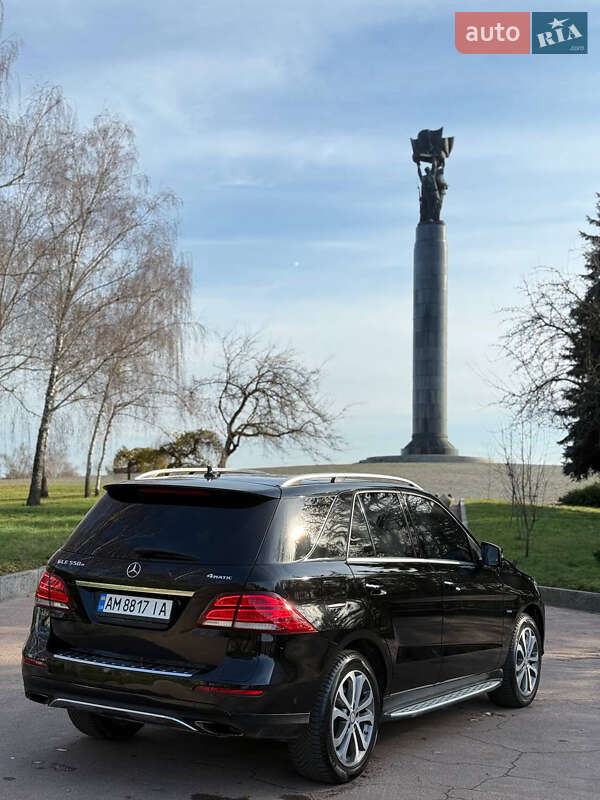 Внедорожник / Кроссовер Mercedes-Benz GLE-Class 2017 в Житомире