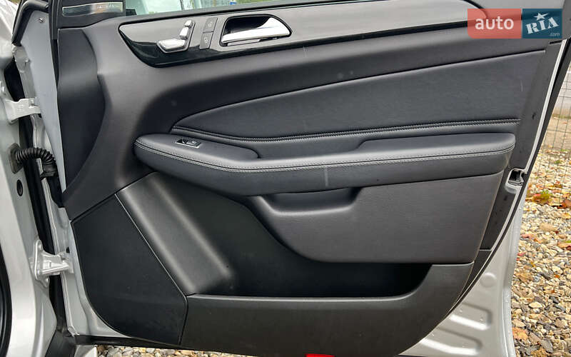 Позашляховик / Кросовер Mercedes-Benz GLE-Class 2015 в Коломиї фото 25 Позашляховик / Кросовер Mercedes-Benz GLE-Class 2015 в Коломиї