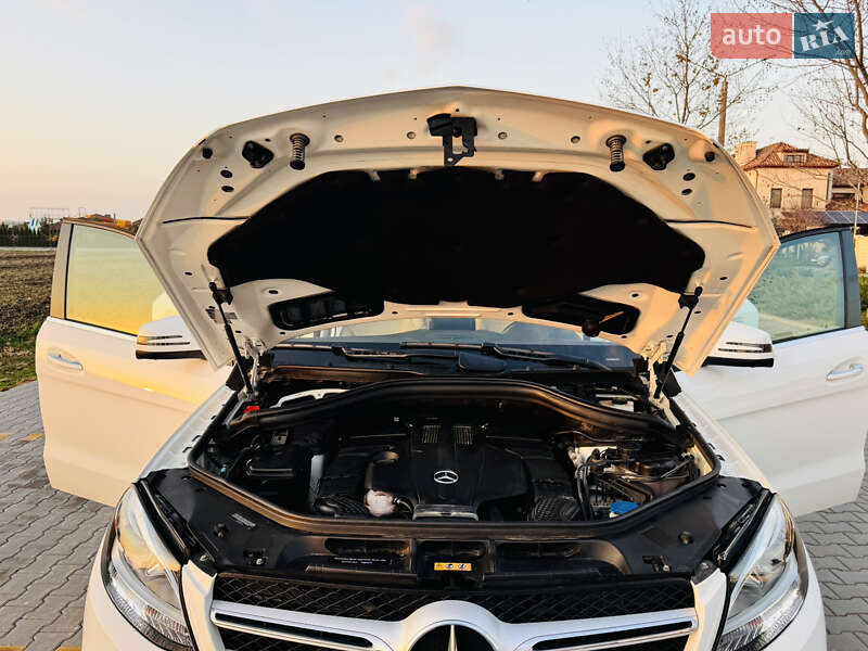 Внедорожник / Кроссовер Mercedes-Benz GLE-Class 2018 в Одессе фото 99 Внедорожник / Кроссовер Mercedes-Benz GLE-Class 2018 в Одессе