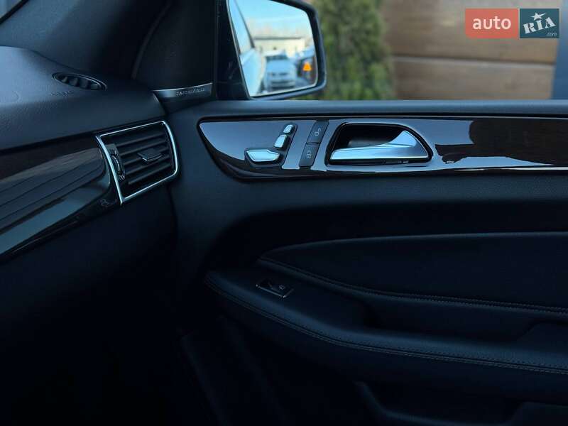 Внедорожник / Кроссовер Mercedes-Benz GLE-Class 2016 в Ровно
