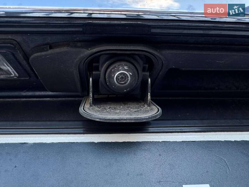 Внедорожник / Кроссовер Mercedes-Benz GLE-Class 2016 в Ровно