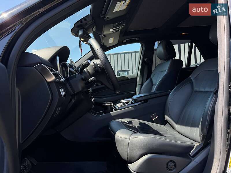 Внедорожник / Кроссовер Mercedes-Benz GLE-Class 2015 в Каменец-Подольском