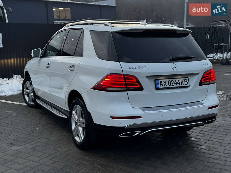 Внедорожник / Кроссовер Mercedes-Benz GLE-Class 2016 в Львове фото 19 Внедорожник / Кроссовер Mercedes-Benz GLE-Class 2016 в Львове