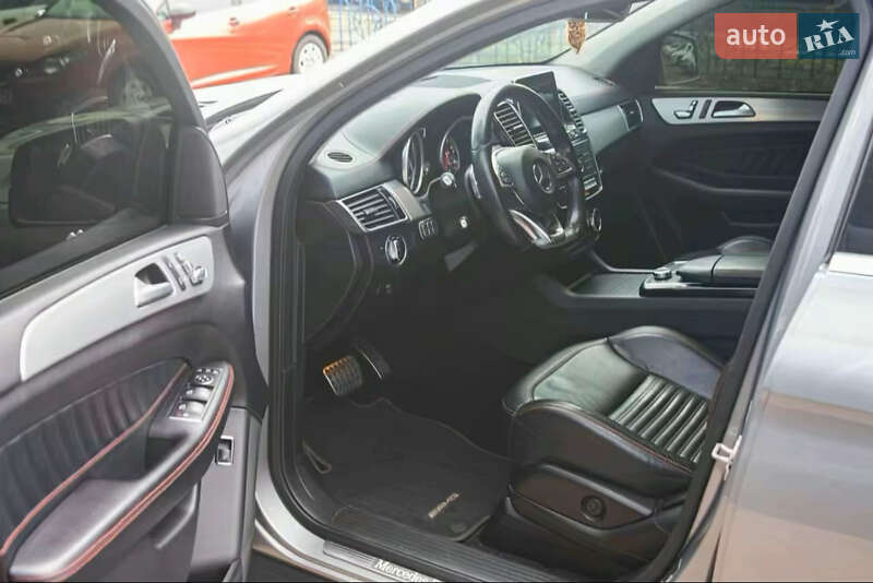 Внедорожник / Кроссовер Mercedes-Benz GLE-Class 2015 в Киеве