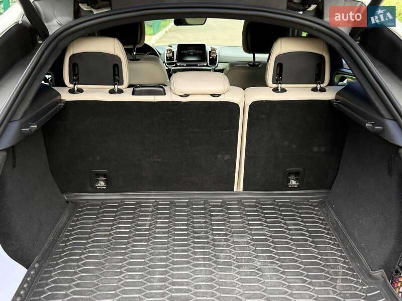 Внедорожник / Кроссовер Mercedes-Benz GLE-Class 2015 в Ровно