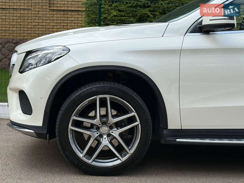 Внедорожник / Кроссовер Mercedes-Benz GLE-Class 2015 в Ровно
