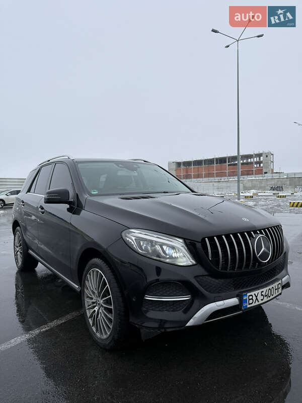 Внедорожник / Кроссовер Mercedes-Benz GLE-Class 2018 в Львове фото 7 Внедорожник / Кроссовер Mercedes-Benz GLE-Class 2018 в Львове