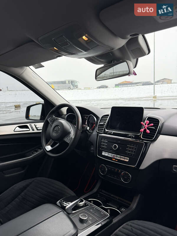 Внедорожник / Кроссовер Mercedes-Benz GLE-Class 2018 в Львове фото 16 Внедорожник / Кроссовер Mercedes-Benz GLE-Class 2018 в Львове