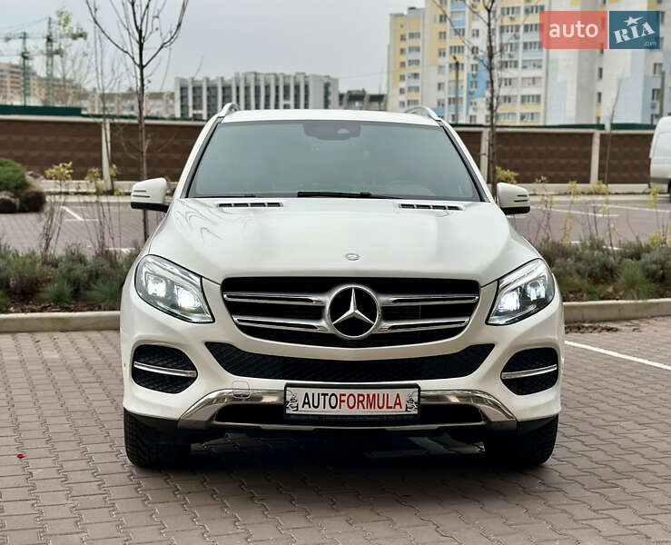 Позашляховик / Кросовер Mercedes-Benz GLE-Class 2017 в Києві фото 3 Позашляховик / Кросовер Mercedes-Benz GLE-Class 2017 в Києві