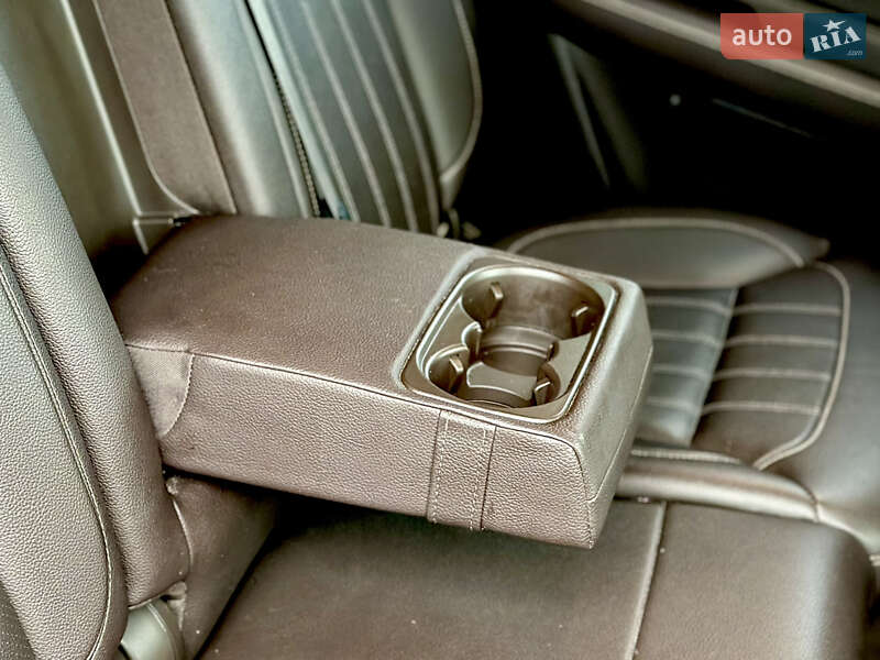 Позашляховик / Кросовер Mercedes-Benz GLE-Class 2017 в Києві фото 34 Позашляховик / Кросовер Mercedes-Benz GLE-Class 2017 в Києві