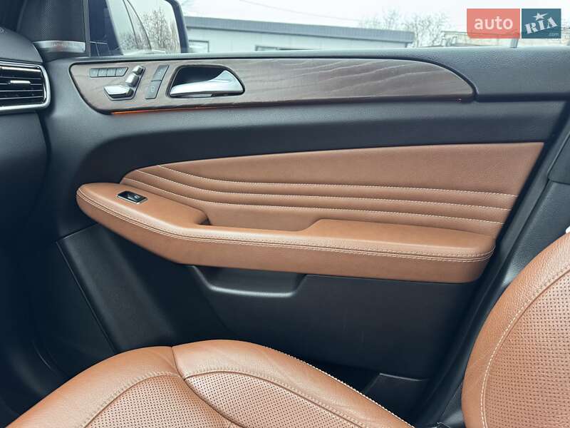 Позашляховик / Кросовер Mercedes-Benz GLE-Class 2015 в Тернополі фото 94 Позашляховик / Кросовер Mercedes-Benz GLE-Class 2015 в Тернополі