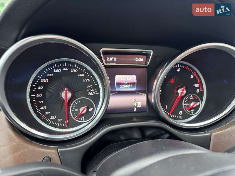 Позашляховик / Кросовер Mercedes-Benz GLE-Class 2015 в Тернополі фото 100 Позашляховик / Кросовер Mercedes-Benz GLE-Class 2015 в Тернополі