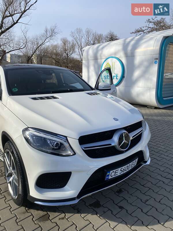 Позашляховик / Кросовер Mercedes-Benz GLE-Class 2015 в Чернівцях