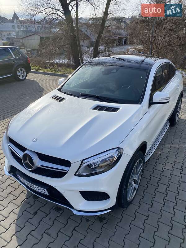 Позашляховик / Кросовер Mercedes-Benz GLE-Class 2015 в Чернівцях