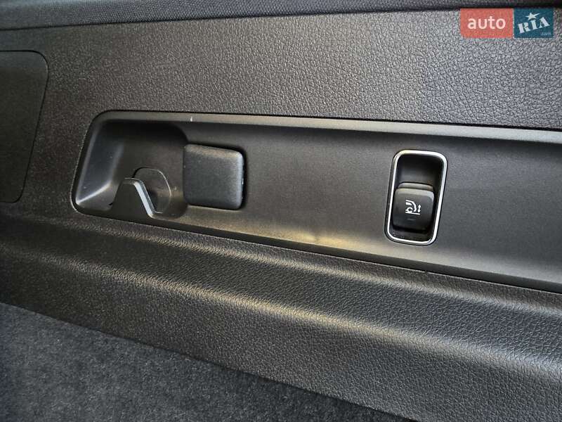 Внедорожник / Кроссовер Mercedes-Benz GLE-Class 2024 в Киеве фото 33 Внедорожник / Кроссовер Mercedes-Benz GLE-Class 2024 в Киеве