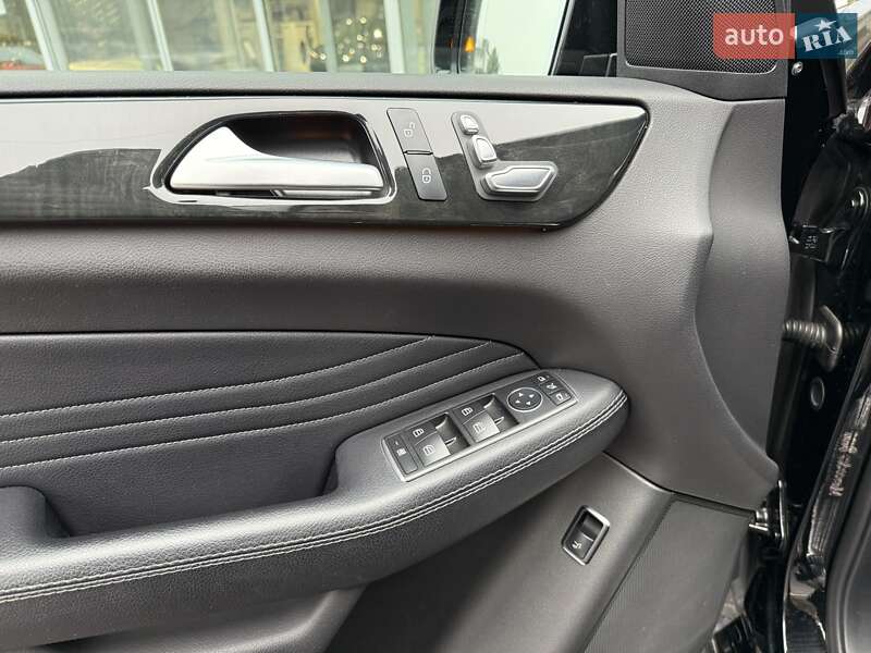 Позашляховик / Кросовер Mercedes-Benz GLE-Class 2017 в Дніпрі