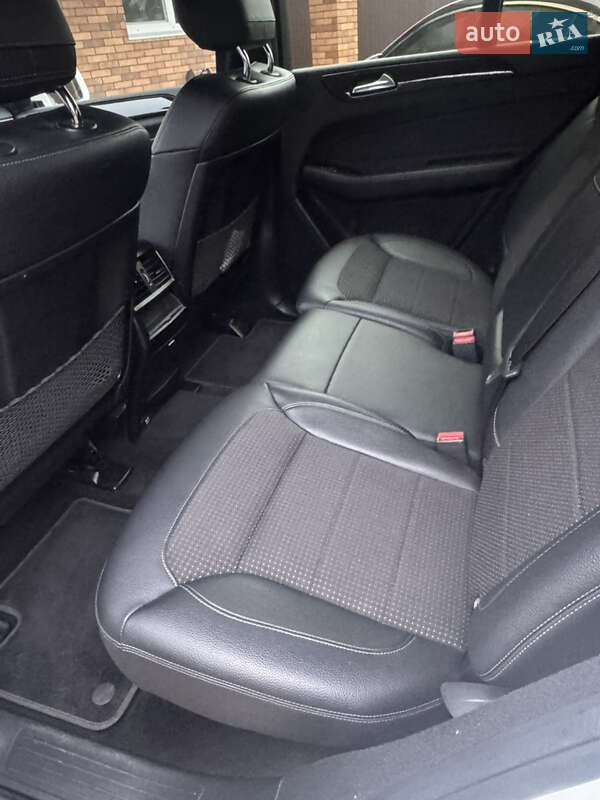 Позашляховик / Кросовер Mercedes-Benz GLE-Class 2017 в Києві фото 19 Позашляховик / Кросовер Mercedes-Benz GLE-Class 2017 в Києві