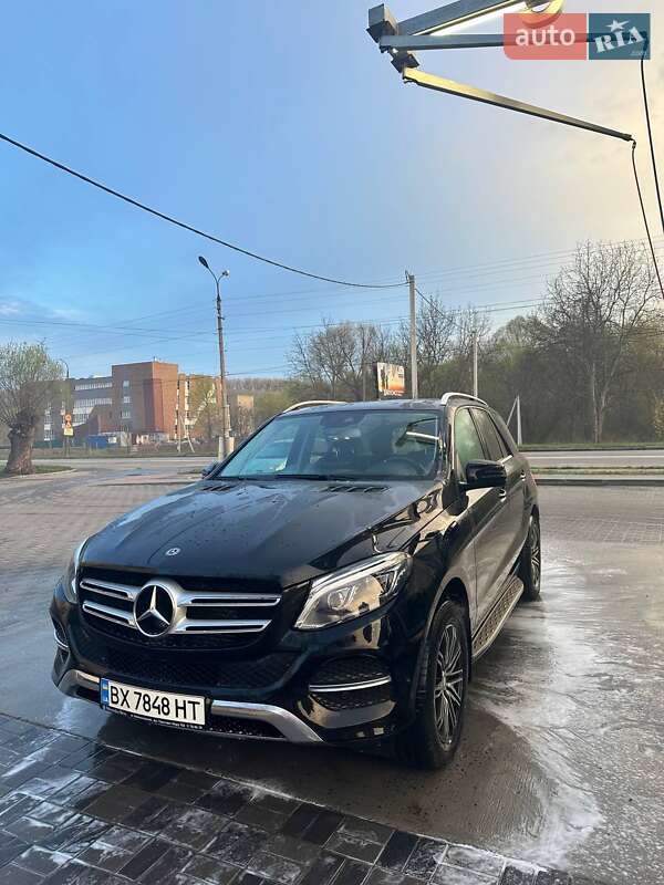 Mercedes-Benz GLE-Class 2017 Mercedes-Benz GLE-Class 2017