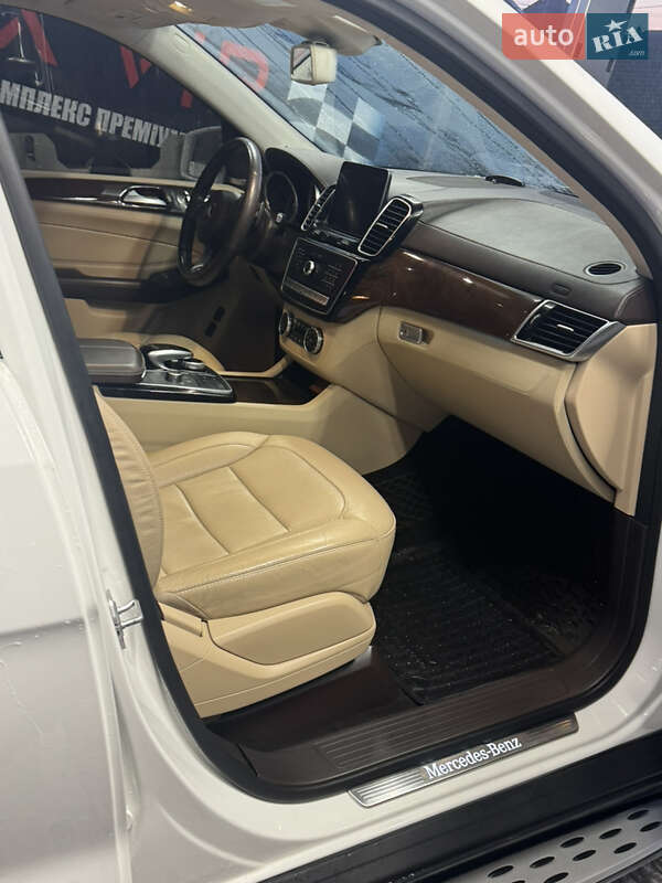 Внедорожник / Кроссовер Mercedes-Benz GLE-Class 2016 в Белой Церкви фото 26 Внедорожник / Кроссовер Mercedes-Benz GLE-Class 2016 в Белой Церкви