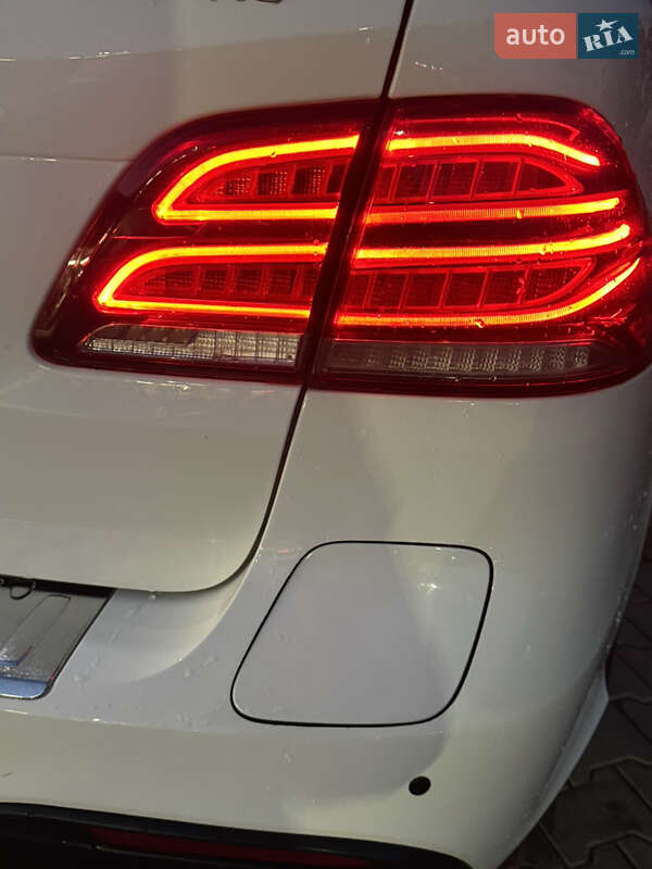 Внедорожник / Кроссовер Mercedes-Benz GLE-Class 2016 в Белой Церкви фото 51 Внедорожник / Кроссовер Mercedes-Benz GLE-Class 2016 в Белой Церкви